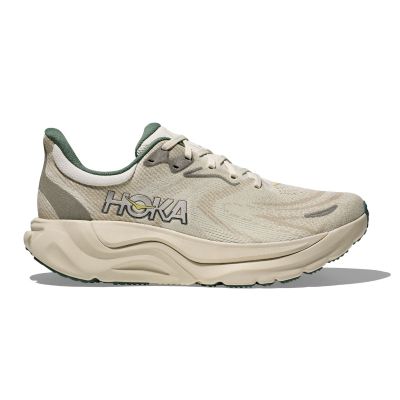 HOKA Arahi 8