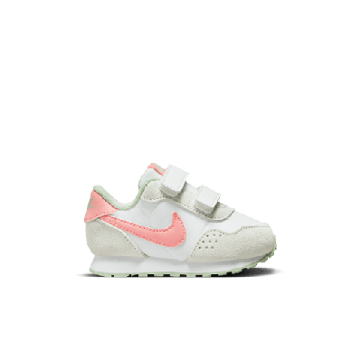 NIKE Md valiant