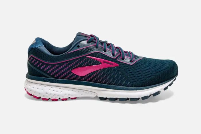 brooks ghost w