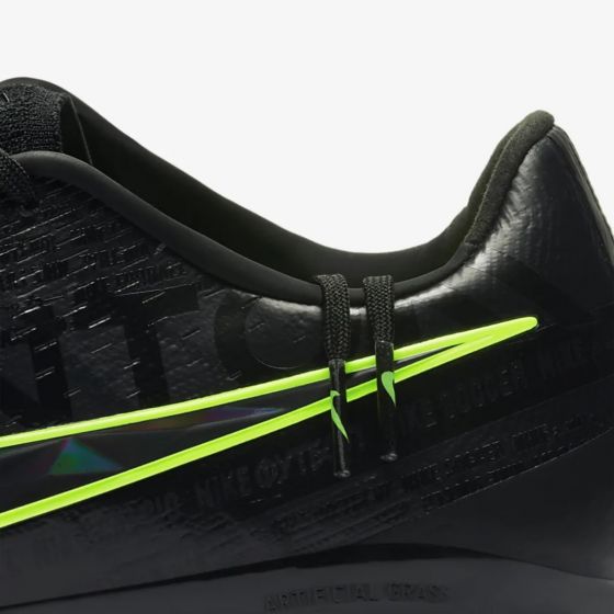 Nike Phantom Vision Academy DF Unisex FG Football Boots
